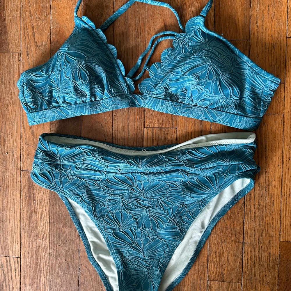 Cupshe Bikini - Picture 2 of 5